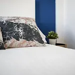 Roble 雅伊萨